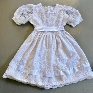 Vintage Martha's Miniatures We're Fussy Girls White Lace Dress 10.5